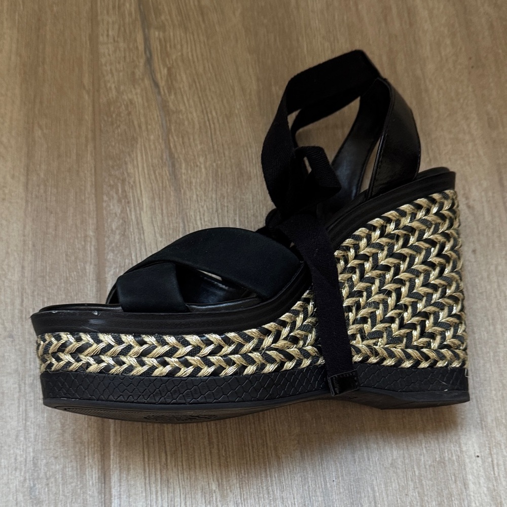 Vince Camuto Black and Gold Wedge Sandals - Picture 3 of 7